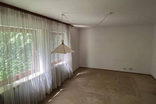 Zimmer im Untergeschoss - 