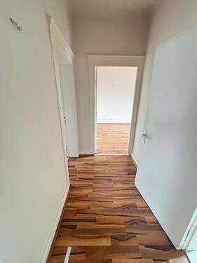 Wohnungsflur - 3 Zimmer Etagenwohnung zur Miete in Neumünster