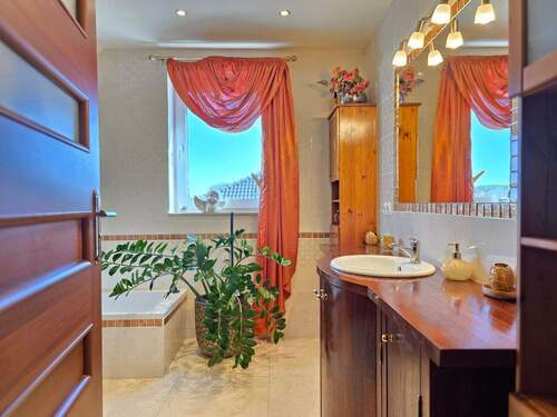 Ein tolles Bad erwartet Sie! - 