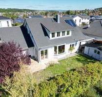 Selten! Bezauberndes modernes Einfamilienhaus (Bj. 2012) plus sep. Maisonette-Haus in guter Lage! - Coburg Scheuerfeld