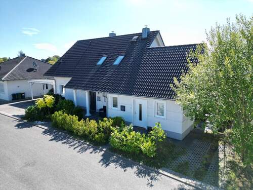 Straßenansicht - 7 Zimmer Mehrfamilienhaus, Wohnhaus in Coburg