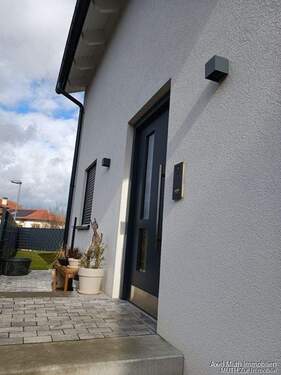 Eingangsbereich - 5 Zimmer Einfamilienhaus in Sulzfeld