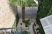Blick von Terrasse in den Hof - 