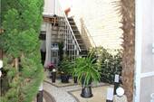 Treppe zur kleinen Dachterrasse - 