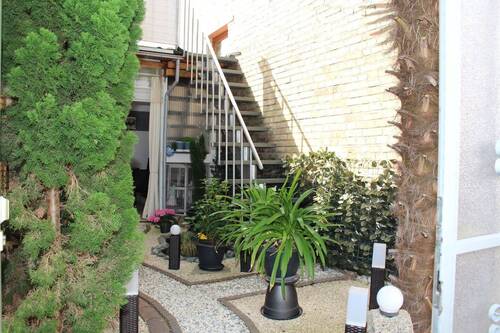 Treppe zur kleinen Dachterrasse - 