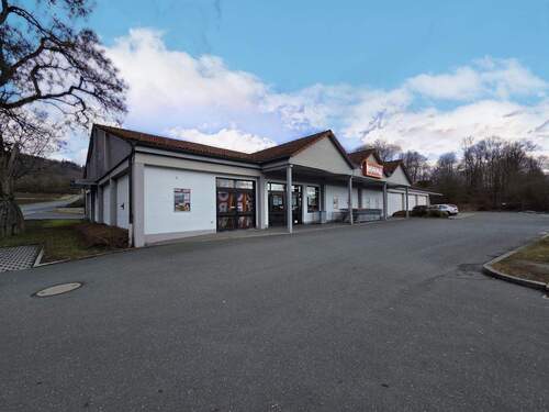 Außenansicht - Gewerbeobjekt (Büro, Produktion, Verkauf) in Stadtsteinach zum Kaufen