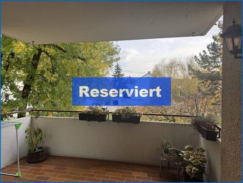 Balkon Südansicht - Bezugsfreie, großzügige 4-Zimmer-Wohnung mit Tiefgarage und Balkon in ruhiger Wohnlage in Radolfzell