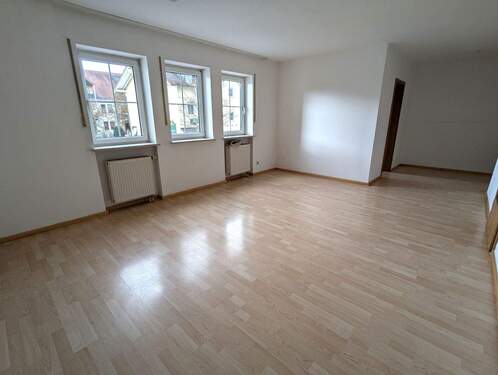 Wohn- und Essbereich - 2 Zimmer Etagenwohnung in Taufkirchen (Vils)