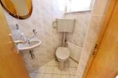 Gäste-WC - Doppelhaushälfte mit 99,10 m² in Lage zum Kaufen
