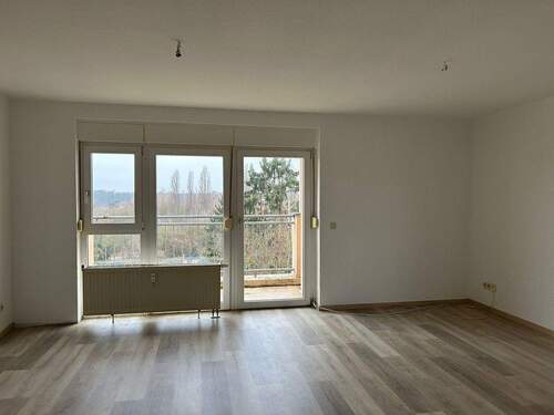 Wohnzimmer - 2 Zimmer Etagenwohnung zur Miete in Leipzig