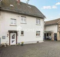 Charmantes EFH mit Ausbaupotenzial in zentraler Wohnlage - Solms Albshausen