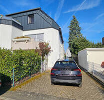 2-Zimmer ETW mit kleinem Garten u. PKW-Stellplatz im Herzen von Bergisch Gladbach -