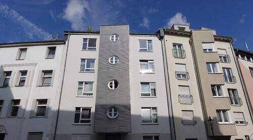 Bild 1 - JUNGE UND MODERNE WOHNUNG IN ZENTRALER LAGE ! FÜR DEN KAPITANLEGER GUT VERMIETET