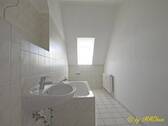 Bad mit Wanne - Etagenwohnung mit 63,00 m² in Frankenberg zur Miete