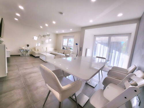 Bild 2 - 4 Zimmer Reihenmittelhaus zur Miete in Marbach am Neckar