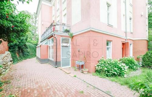 Terrasse - 4 Zimmer Etagenwohnung in Berlin