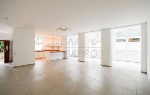 Wohn-/Essbereich - Etagenwohnung mit 155,00 m&sup2; in Berlin zum Kaufen