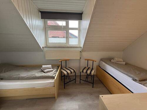 Schlafzimmer 2 - 