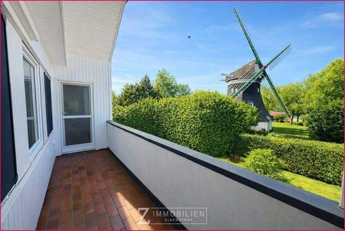 Blick auf die historische Mühle - 4 Zimmer Reihenmittelhaus zum Kaufen in Garding