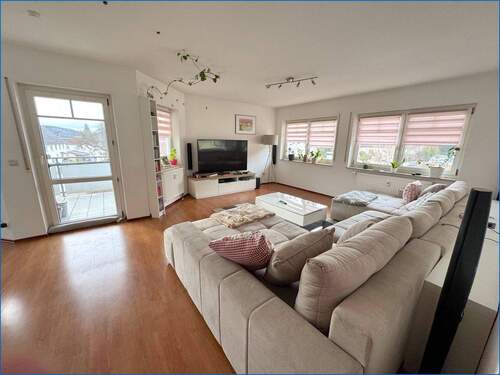 Wohnen - 4 Zimmer Etagenwohnung in Hohenfels / Liggersdorf