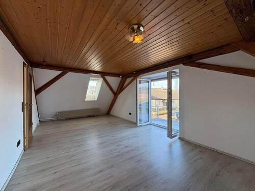 Wohnzimmer OG mit Zugang zur Hochterrasse - 