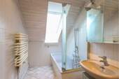 Badezimmer DG - 