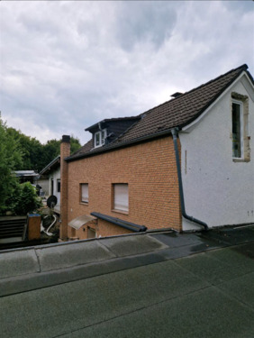 Haupthaus mit Anbau - 