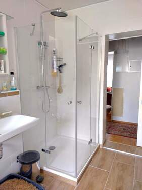 Dusche im Bad - Etagenwohnung mit 104,00 m&sup2; in Rednitzhembach zum Kaufen