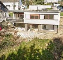 Sanierungsbedürftiger Rohbau-Bungalow * Aufstockung möglich * Garage * rückseitige Süd-Hanglage (2 Etagen * Terrasse ... - Leichlingen