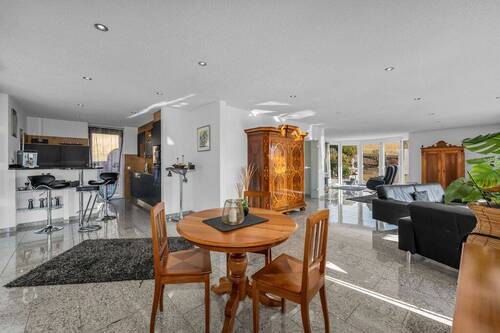 Bild 3 - 7 Zimmer Einfamilienhaus in Salem