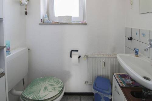 1 OG separate Toilette - 