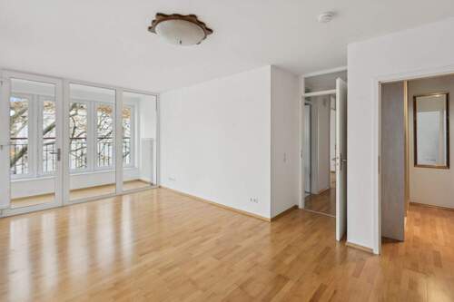 Schlafzimmer mit Ankleide - 