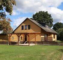 gepflegtes Einfamilienhaus mit Einliegerwohnung und Bauplatz in Gusborn