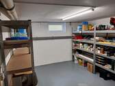 Ordentliches Lager im Keller - 