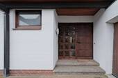 Eingang.jpg - 5 Zimmer Einfamilienhaus zum Kaufen in Todendorf