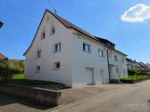 Hausansicht - 1 Zimmer Mehrfamilienhaus, Wohnhaus zum Kaufen in Weinstadt
