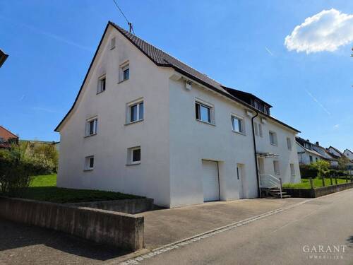 Hausansicht - 1 Zimmer Mehrfamilienhaus, Wohnhaus zum Kaufen in Weinstadt
