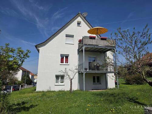 Hausansicht - 1 Zimmer Mehrfamilienhaus, Wohnhaus in Weinstadt