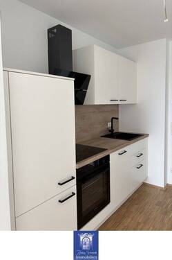 EBK - Etagenwohnung mit 39,40 m&sup2; in Arnsdorf zur Miete
