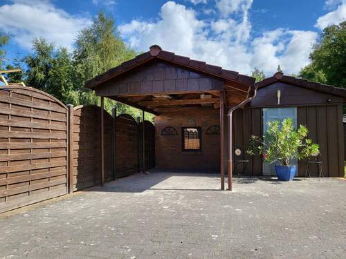 2tes Carport m. Werkstatt/Lagerraum - 