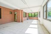 Gewerbebereich 4 - 
