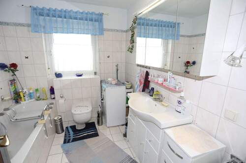 Dusch- und Wannenbad - 