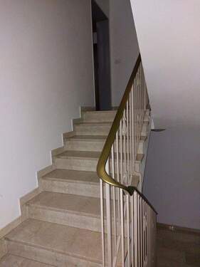 Bild 2 - 2 Zimmer Etagenwohnung zum Kaufen in Landshut