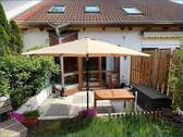 Garten und Terrasse - Singen-Bohlingen, schönes Reihenmittelhaus mit Garten, Carport u. EBK, in idealer und ruhiger Lage!
