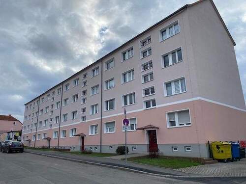 Hausansicht - 2 Zimmer Etagenwohnung zum Kaufen in Eisenberg