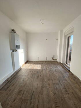 Bild 3 - 4 Zimmer Etagenwohnung in Altenburg