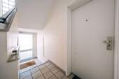 Treppenhaus - 2 Zimmer Etagenwohnung zur Miete in Düsseldorf