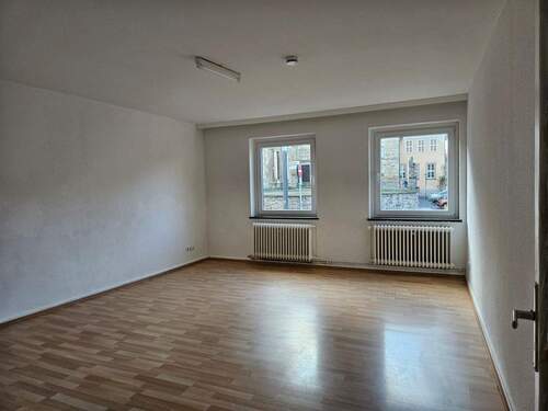 Wohnzimmer vor Renovierung.jpeg - 