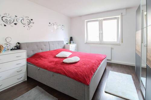 Schlafzimmer - 2 Zimmer Einfamilienhaus in Rüsselsheim am Main