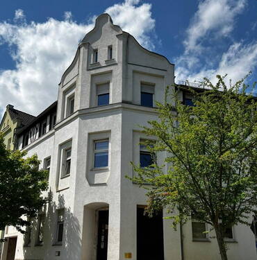 Fassade - Gepflegtes, vollvermietetes Mehrfamilienhaus mit Balkonen in Zwickau